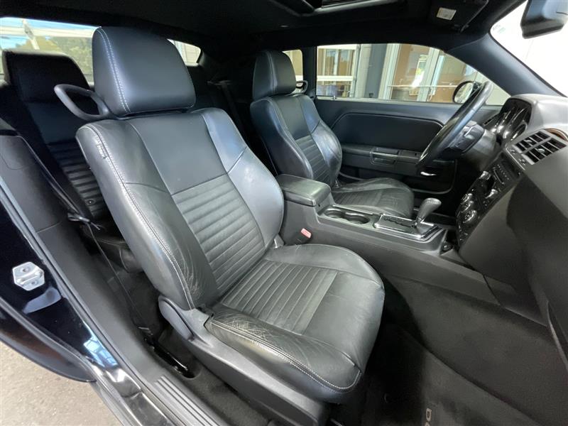 2012 DODGE CHALLENGER SXT