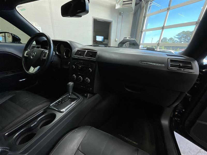 2012 DODGE CHALLENGER SXT
