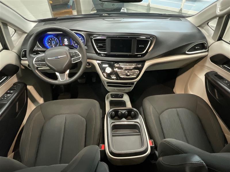 2020 CHRYSLER PACIFICA Touring