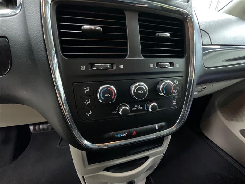 2020 DODGE GRAND CARAVAN SE