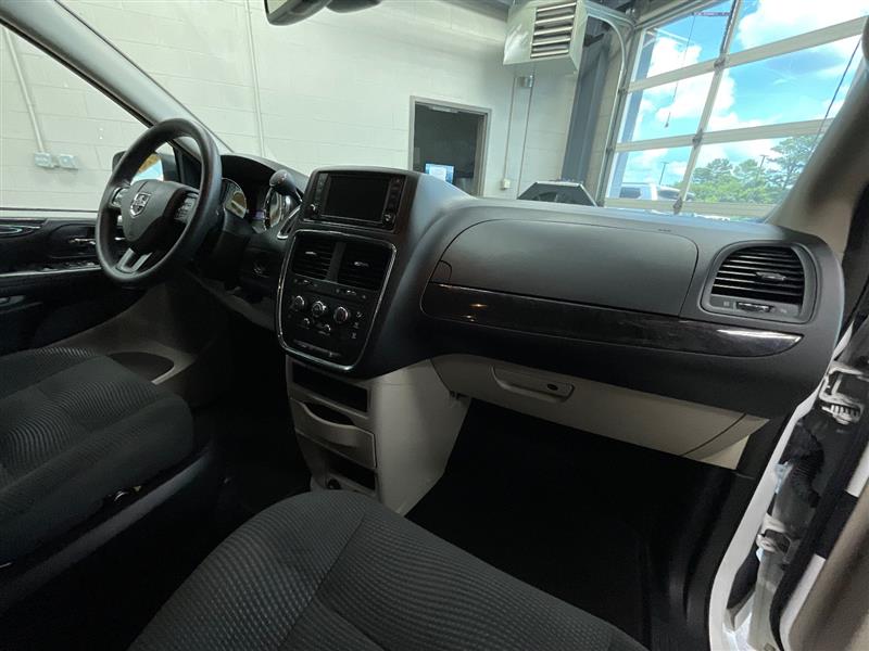 2020 DODGE GRAND CARAVAN SE