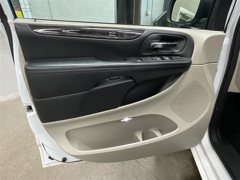 2020 DODGE GRAND CARAVAN SE
