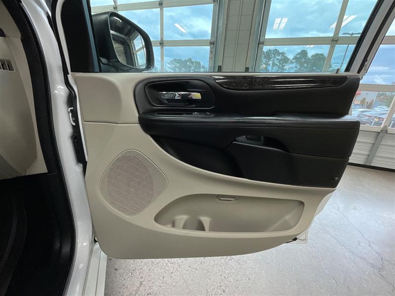 2019 DODGE GRAND CARAVAN SE