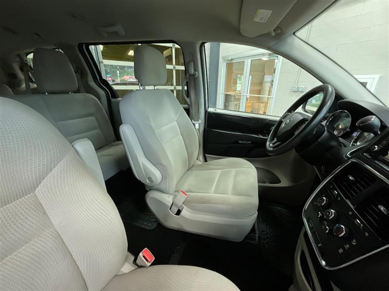 2019 DODGE GRAND CARAVAN SE