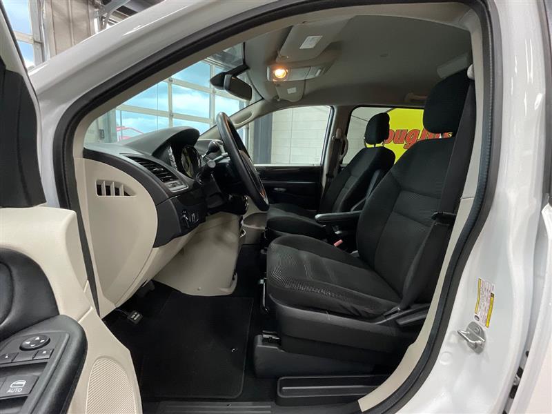 2020 DODGE GRAND CARAVAN SE