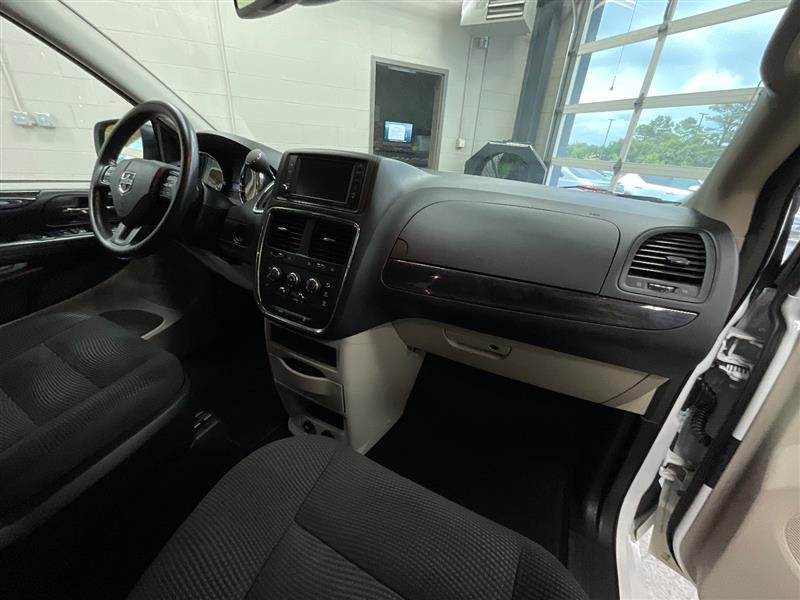 2020 DODGE GRAND CARAVAN SE