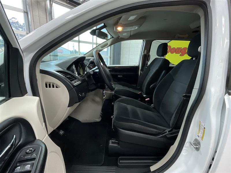2019 DODGE GRAND CARAVAN SE
