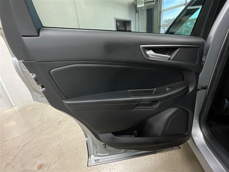 2021 FORD EDGE SE