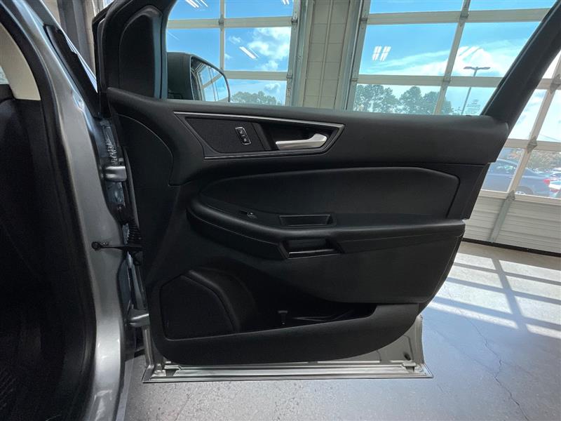 2021 FORD EDGE SE
