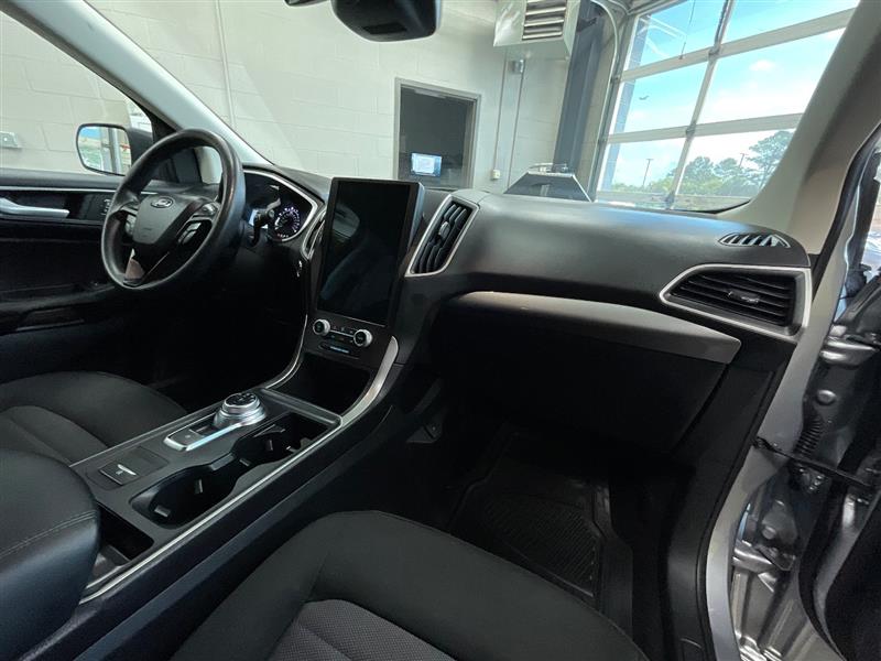 2021 FORD EDGE SE