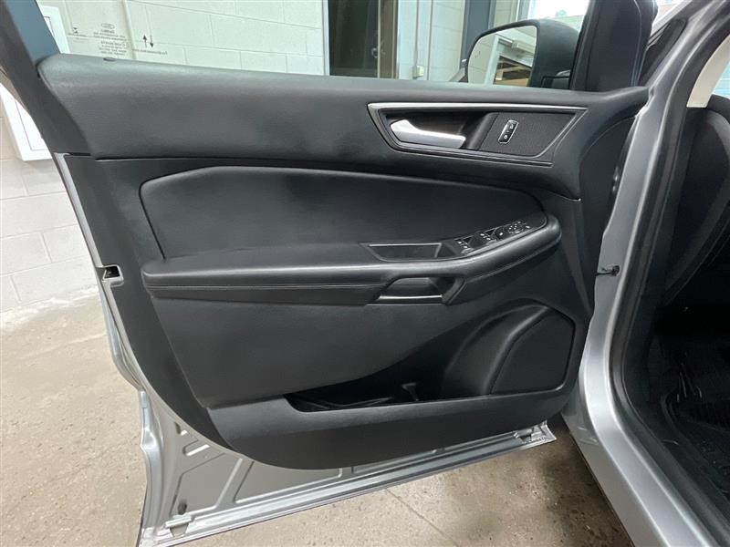 2021 FORD EDGE SE