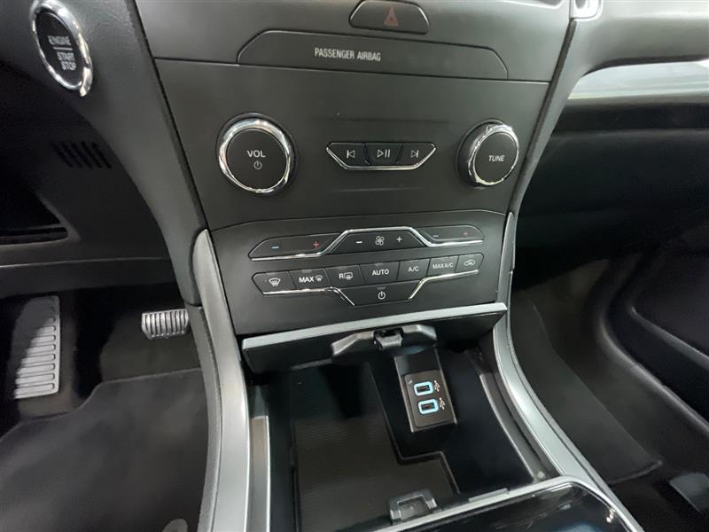 2020 FORD EDGE SE