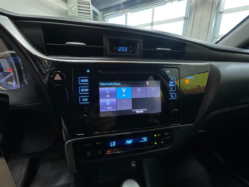 2019 TOYOTA COROLLA LE