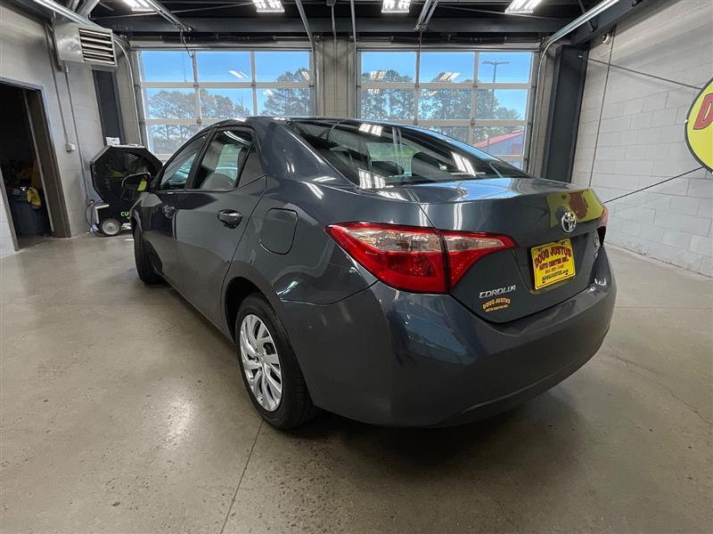 2019 TOYOTA COROLLA LE