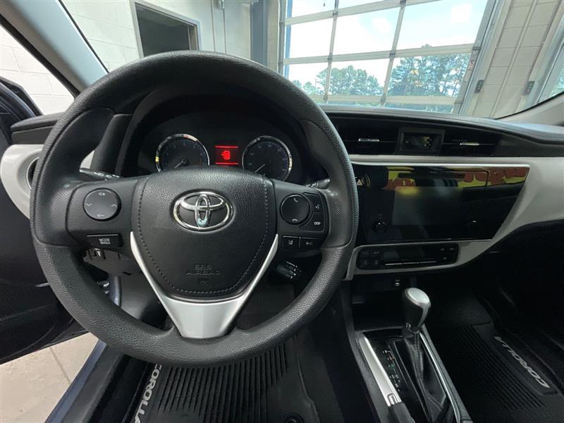 2019 TOYOTA COROLLA LE