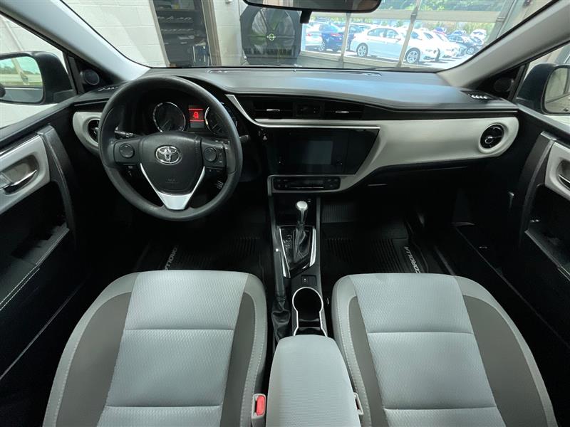 2019 TOYOTA COROLLA LE