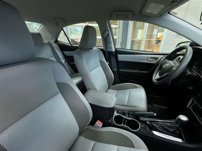 2019 TOYOTA COROLLA LE