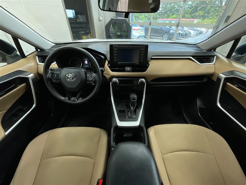 2021 TOYOTA RAV4 LE