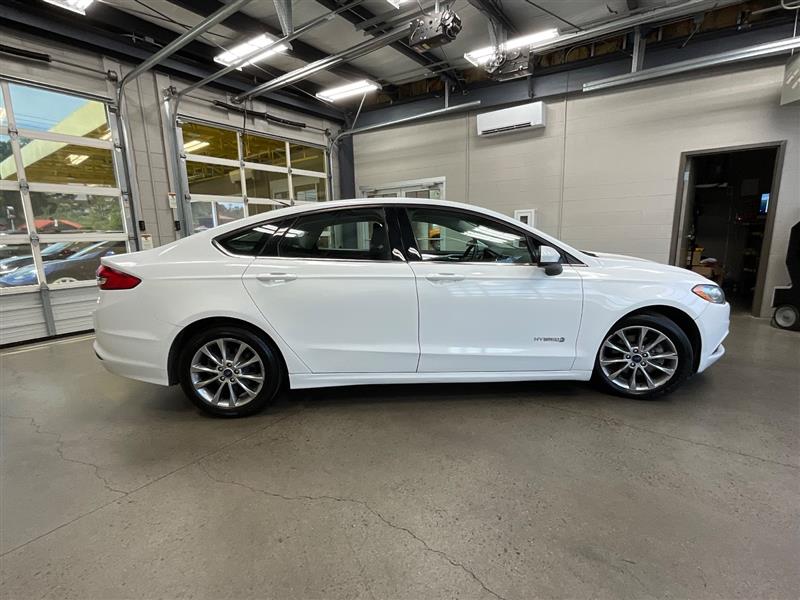 2017 FORD FUSION HYBRID SE