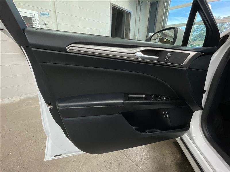 2017 FORD FUSION HYBRID SE