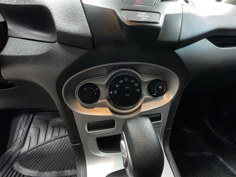 2019 FORD FIESTA SE