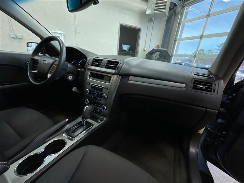 2011 FORD FUSION SE