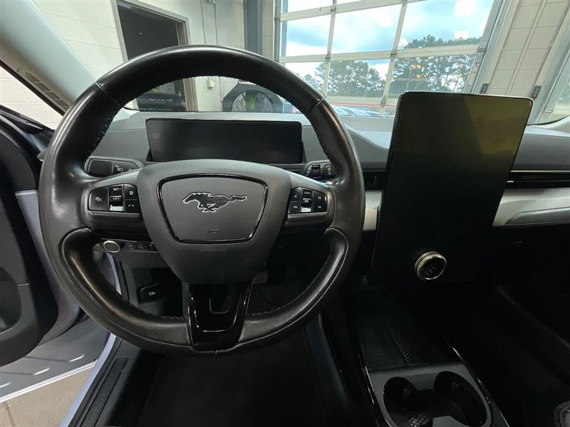 2022 FORD MUSTANG MACH-E Select