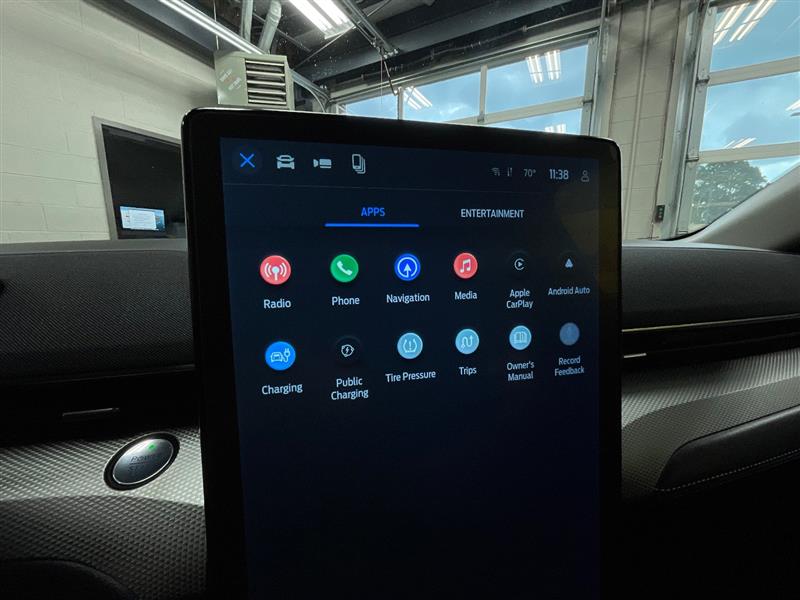 2022 FORD MUSTANG MACH-E Select