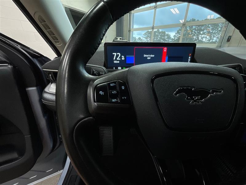 2022 FORD MUSTANG MACH-E Select