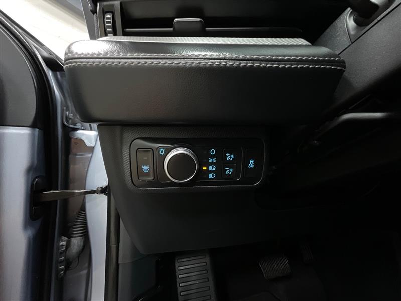 2022 FORD MUSTANG MACH-E Select
