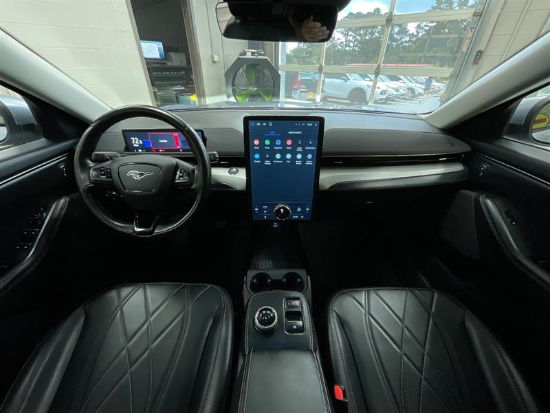 2022 FORD MUSTANG MACH-E Select
