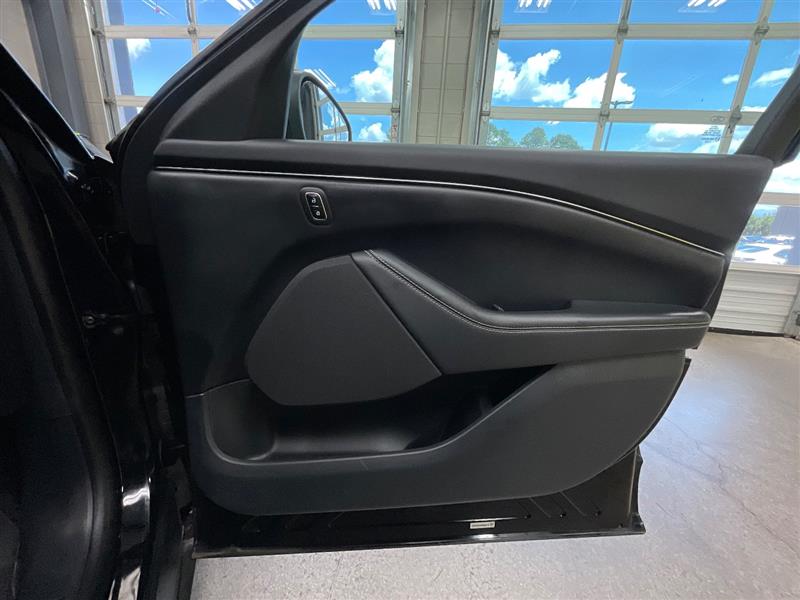 2023 FORD MUSTANG MACH-E California Route 1