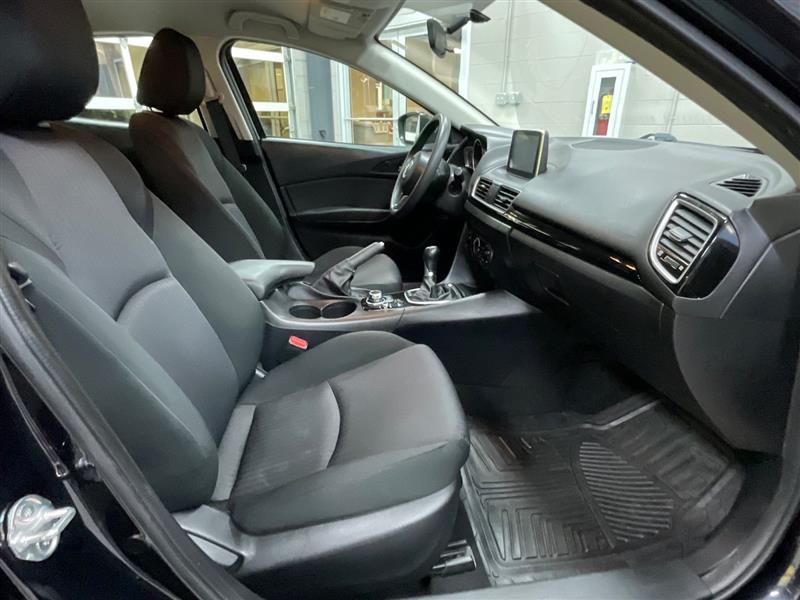 2015 MAZDA MAZDA3 I SPORT