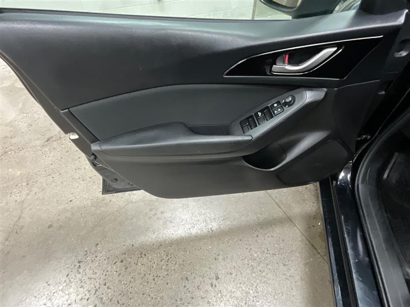 2015 MAZDA MAZDA3 I SPORT