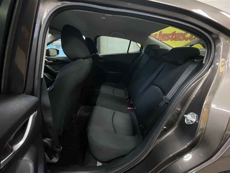 2015 MAZDA MAZDA3 I SPORT