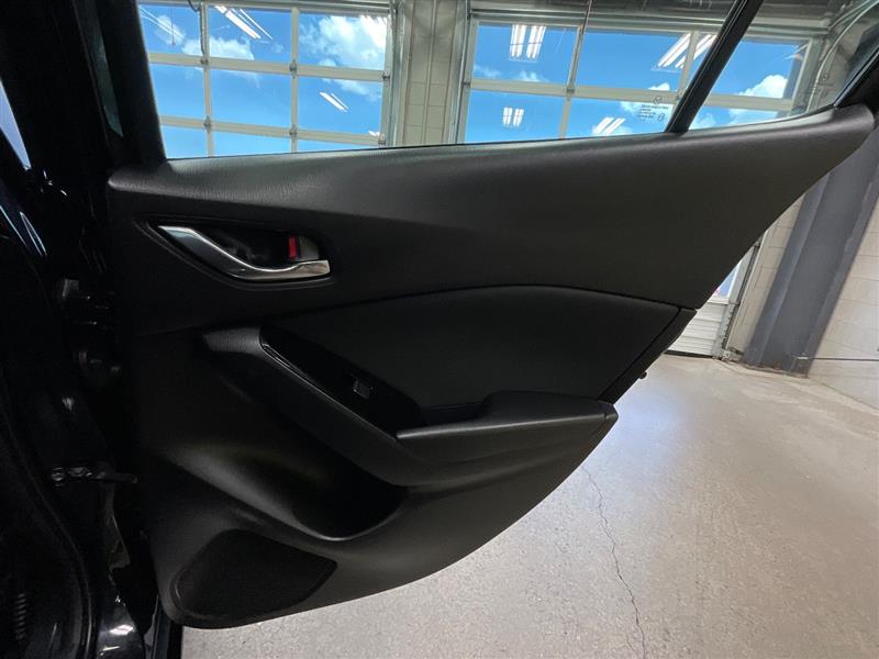 2018 MAZDA MAZDA3 SPORT