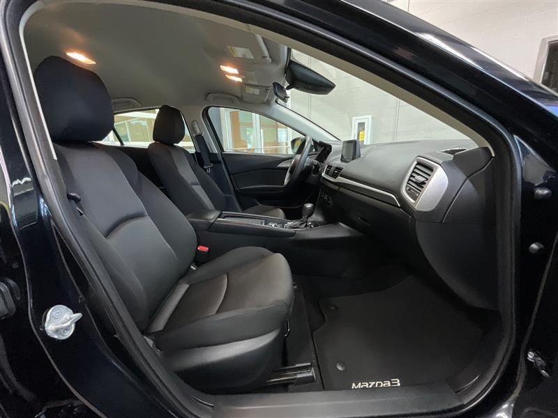 2018 MAZDA MAZDA3 SPORT