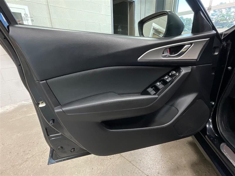 2018 MAZDA MAZDA3 SPORT