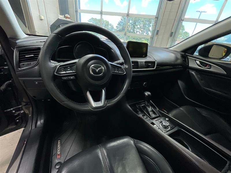 2018 MAZDA MAZDA3 TOURING
