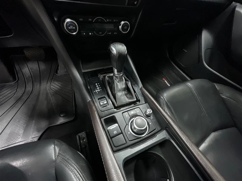 2018 MAZDA MAZDA3 TOURING