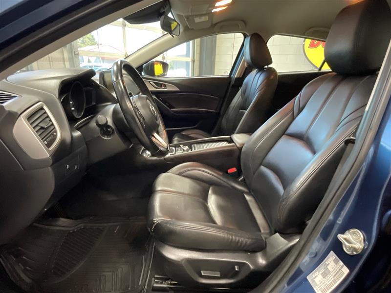 2018 MAZDA MAZDA3 5-DOOR Touring
