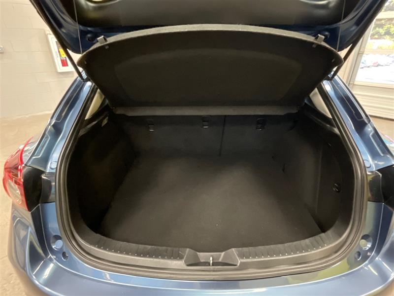 2018 MAZDA MAZDA3 5-DOOR Touring