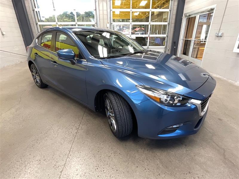 2018 MAZDA MAZDA3 5-DOOR Touring