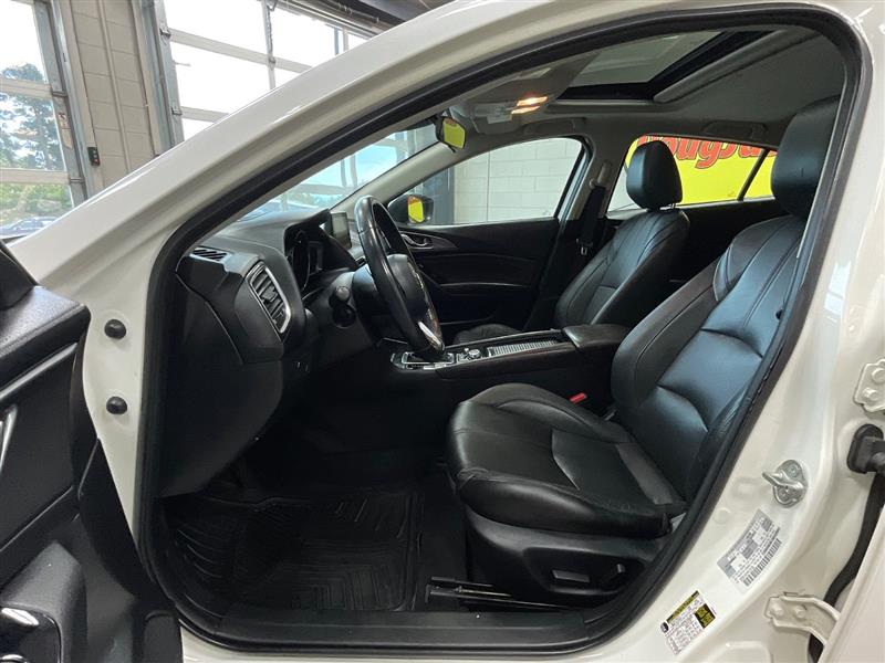 2017 MAZDA MAZDA3 