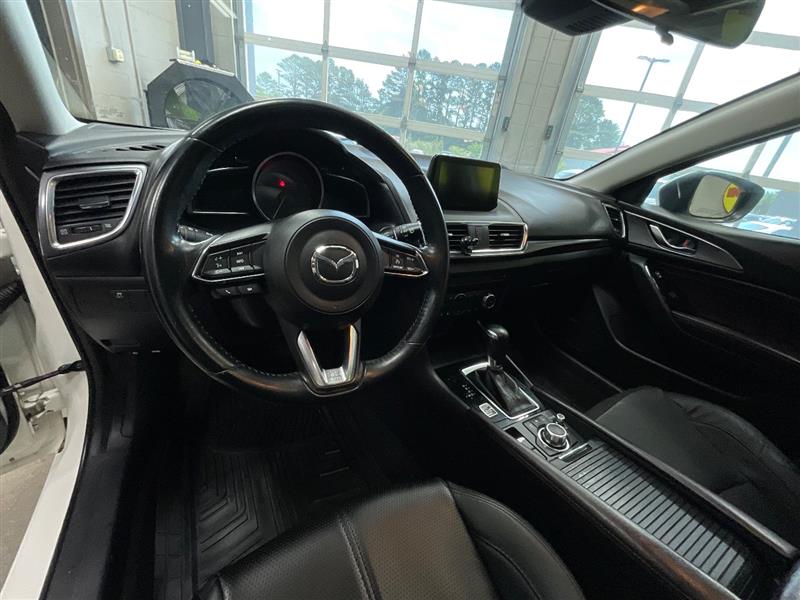 2017 MAZDA MAZDA3 