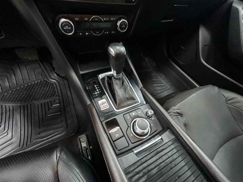 2017 MAZDA MAZDA3 