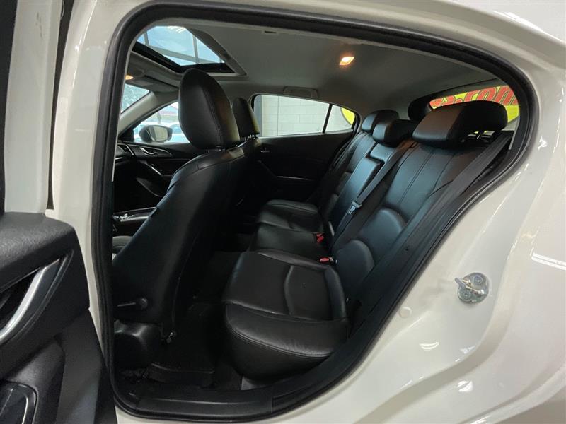 2017 MAZDA MAZDA3 