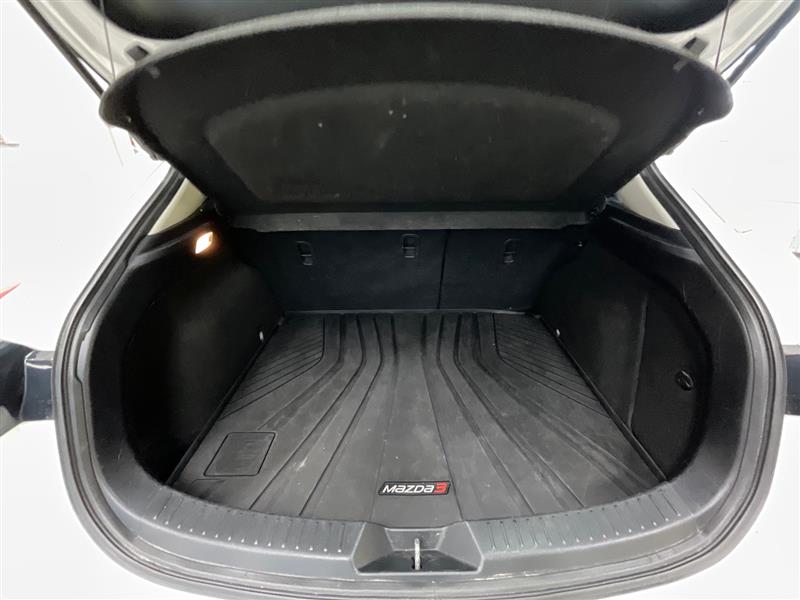 2017 MAZDA MAZDA3 