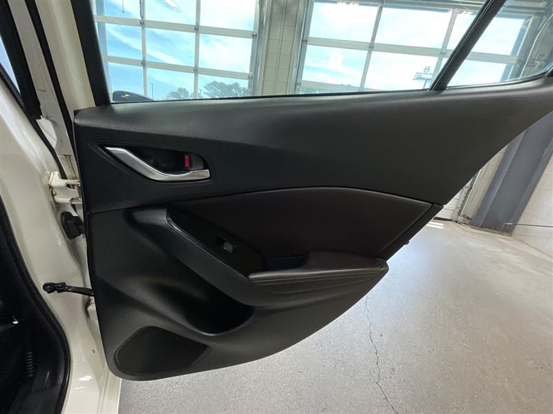 2017 MAZDA MAZDA3 