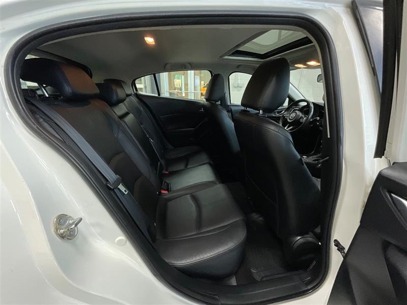 2017 MAZDA MAZDA3 